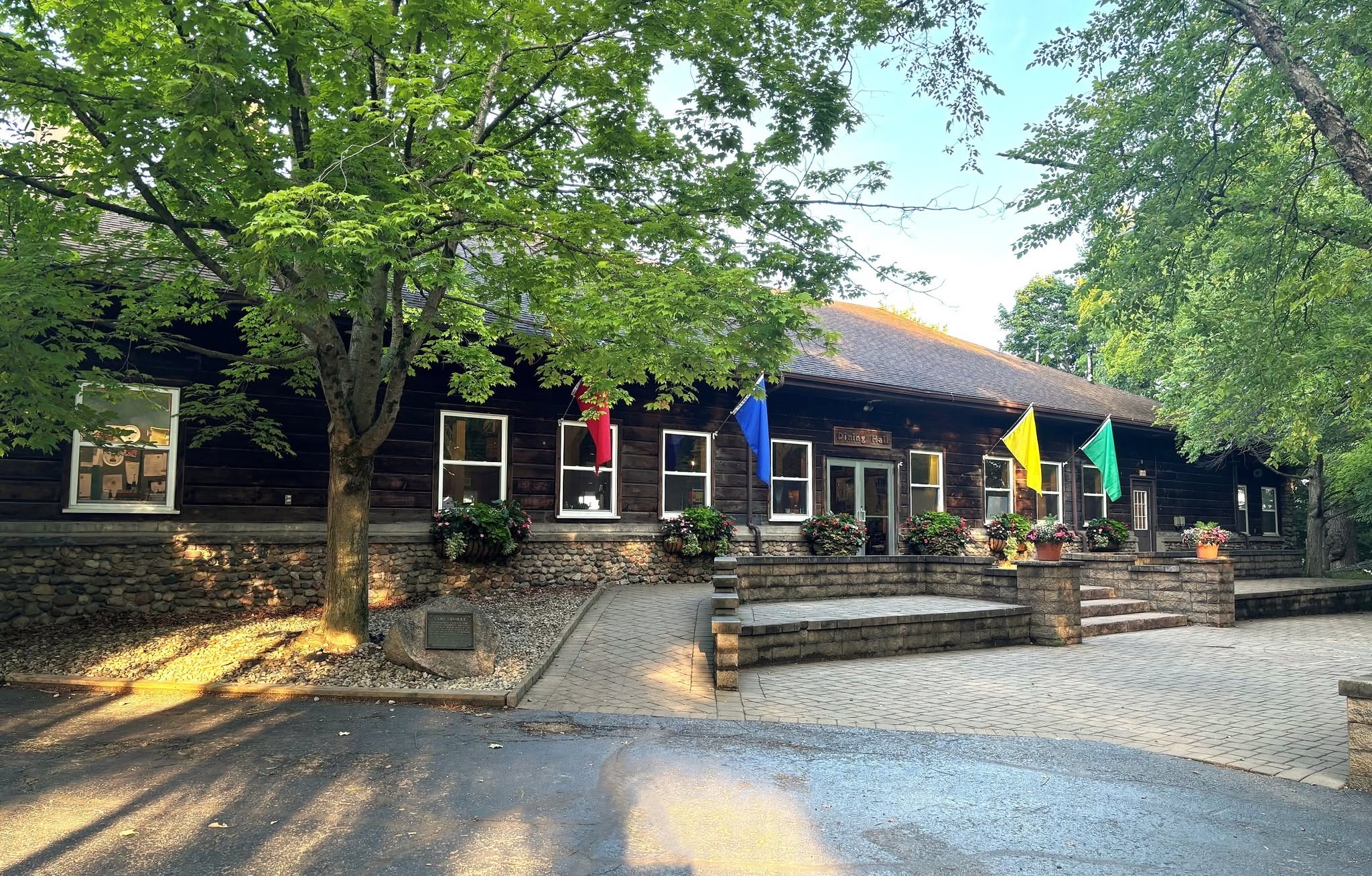 Image of the front of Camp Crosley's Dining Hall